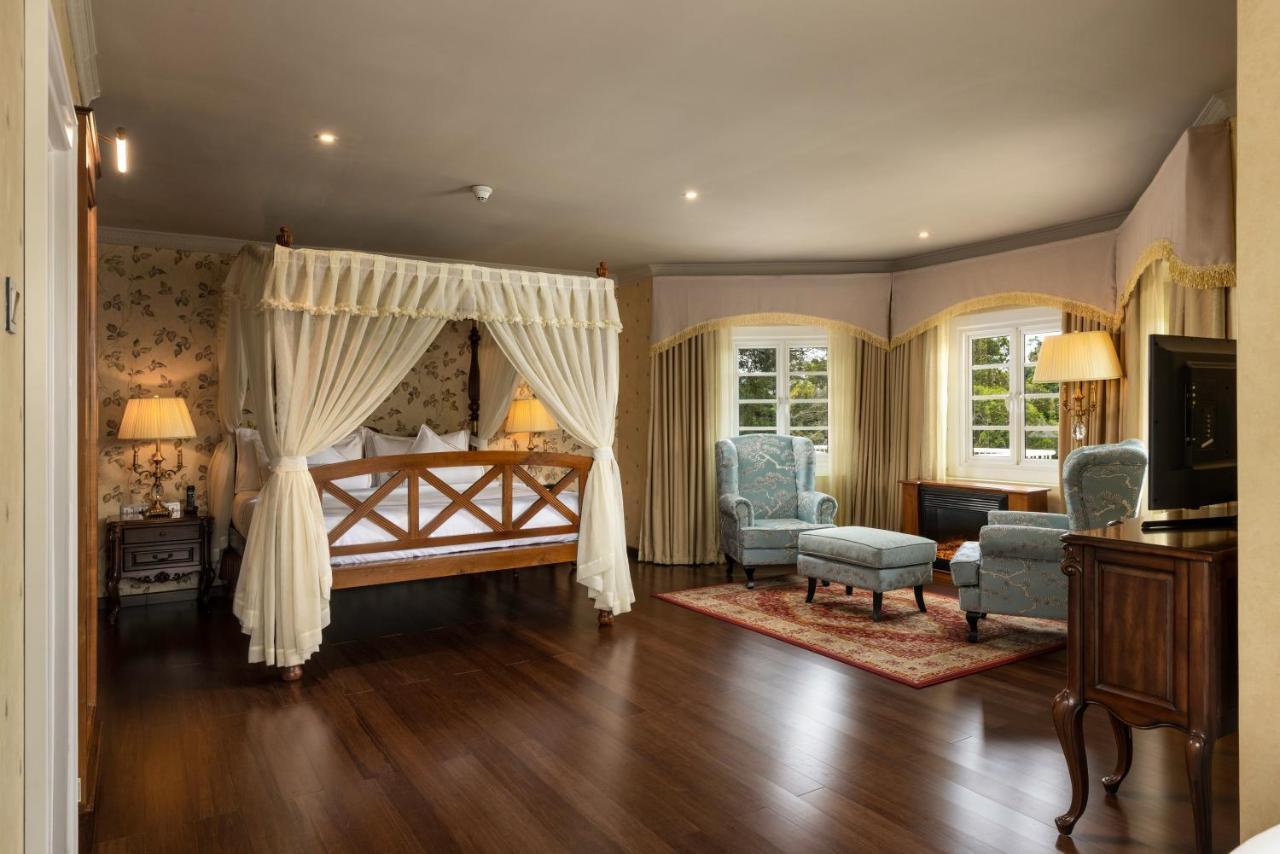 The Westbury Palace Nuwara Eliya Eksteriør bilde